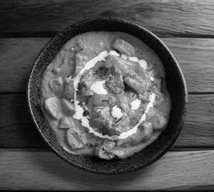 Soya chaap gravy