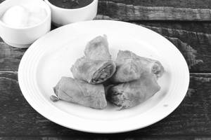 Crispy Noodles Spring roll(2 Pcs)