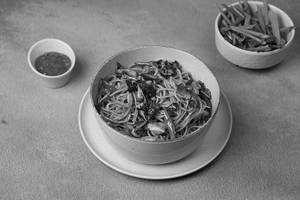 Street Style Veg Noodles