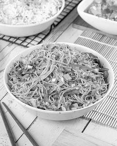 Veg Chilli Garlic Noodles