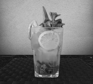 Blue sea mojito