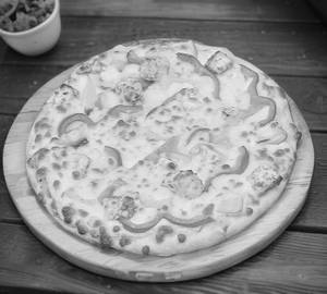 Onion Capsicum Paneer Pizza