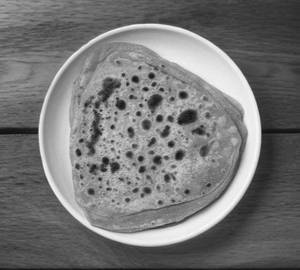 Tikona Paratha