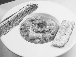 Jain Pink Sauce Rigatoni Pasta (650 Ml)