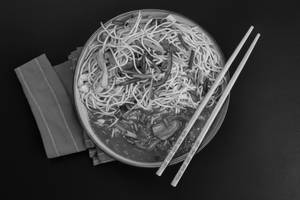 Noodles With Honey Chilli Chicken Gravy