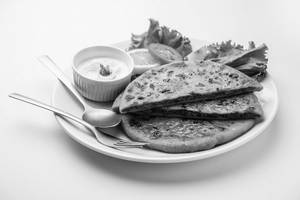 Chicken Kheema Paratha