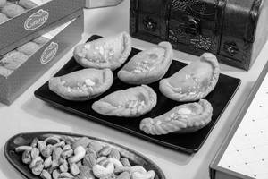 Dryfruit Gujiya
