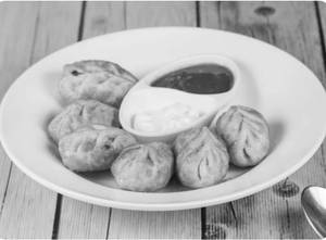 Pan Fry Momo (6 Pieces)