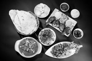 Zeeshan Special Non Veg Group Combo [Serves 4]