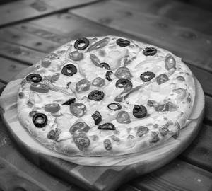 Garden special pizza