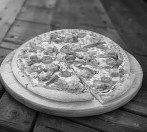 Paneer 65 Pizza