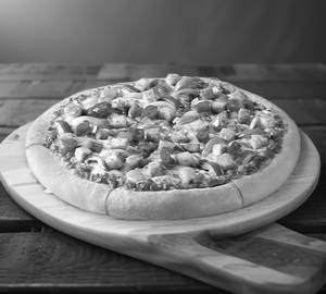 Tandoori paneer pizza