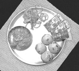 Litti chokha [ 4 piece ]