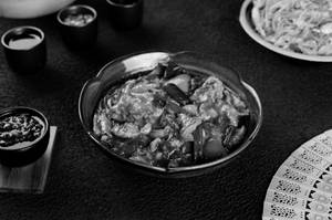 Sliced Lamb In Spicy Sauce
