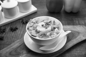 Crystal Chimney Special Non Veg Soup