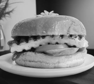 Royal Paneer Grilled Burger