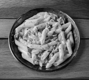 Cheesy White Sauce Pasta Veg [Penne]