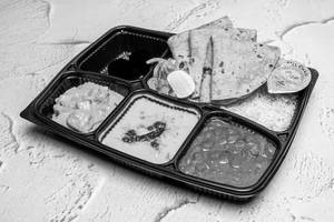 Veg Deluxe Thali