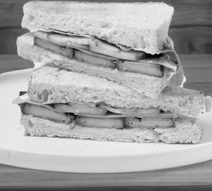Veg Sandwich + Chutney