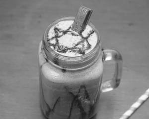 Kit Kat Shake
