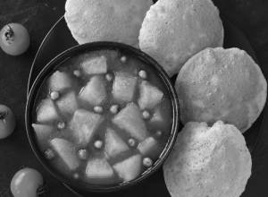 Sabji + 5 Fried Puri Combo