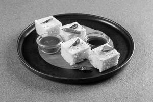 DHOKLA - 4 PC