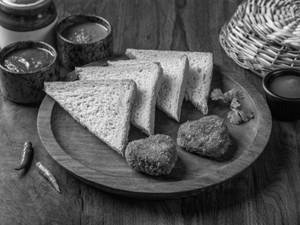 Bread Cutlet (2 Pcs)