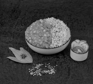 Brown Rice With Chatpate Chole
