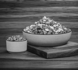 Protein Rich Peanut Chaat : Tasty Crunchy Filling Bowl