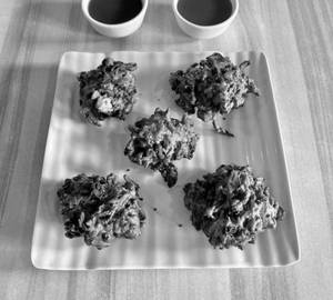 Palak Pyaaz Pakode