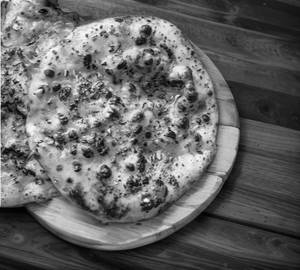 Aloo Pyaz Naan