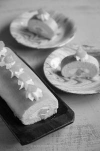 Mango cream roll