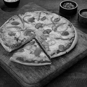 Veg Viola Pizza