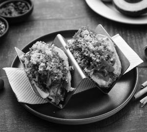 The Vegetarian Sushi Taco [2 Pieces]