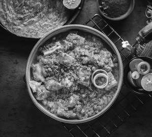 Paneer Curry With Roti