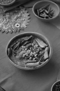 Sabji Die Motor Dal (Bela Dey)