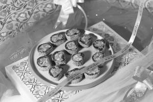 Anjeer Roll