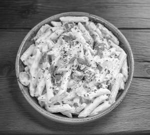 White sauce pasta