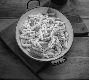 Pasta (White Sauce)