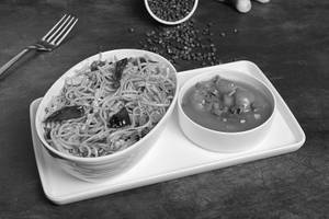 Veg Schezwan Noodles & Mushroom Hakka Style