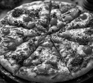 Classic special pizza Large 9"