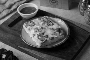 Mushroom & Feta Pizza