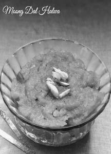 Desi Ghee Moong Dal Halwa