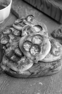 Veg Round Mini Pizza                   