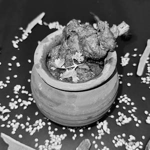 Champaran Chicken Ahuna Matka 500 GM