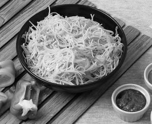 Veg Hakka Noodles