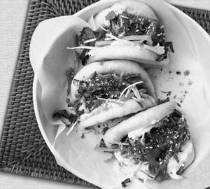 Chilli Paneer Bao Buns(3pcs)