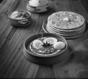 Egg Curry 2 Pcs + 4 Roti