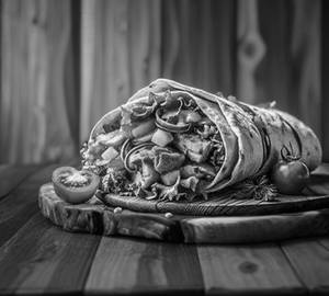 Looded chicken shawarma