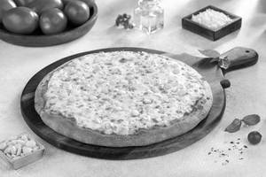La Golden Corn Pizza.